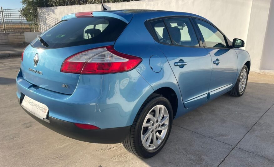 RENAULT Megane DYNAMIQUE 1.5 DCI 110 CV