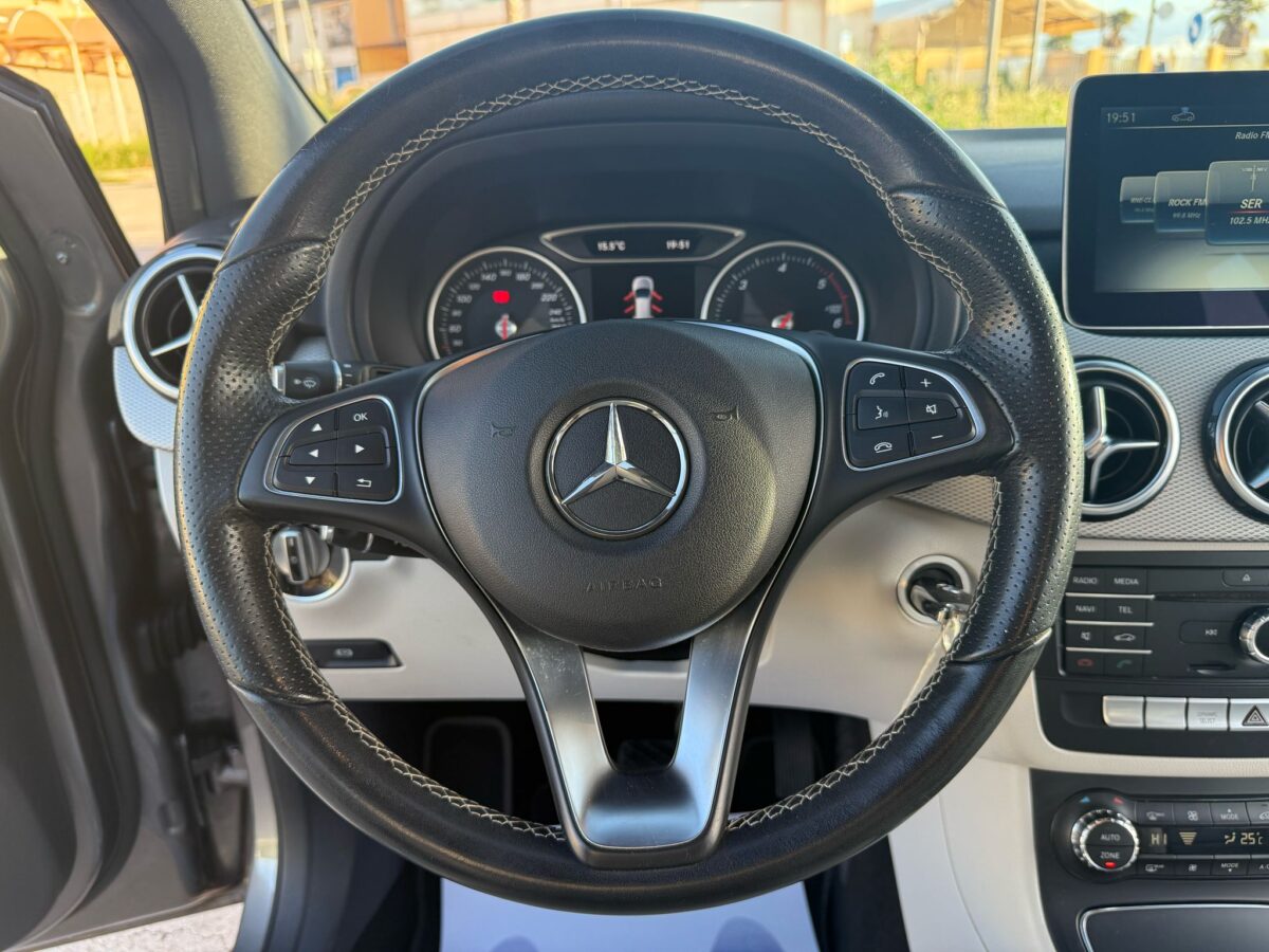 MERCEDES-BENZ CLASE B URBAN 200 CDI 135 CV