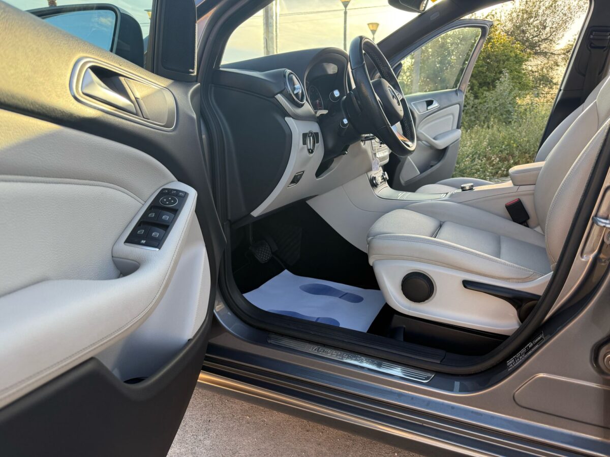 MERCEDES-BENZ CLASE B URBAN 200 CDI 135 CV