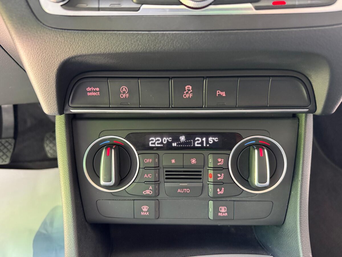 AUDI Q3 SPORT EDITION 2.0 TDI 150 CV