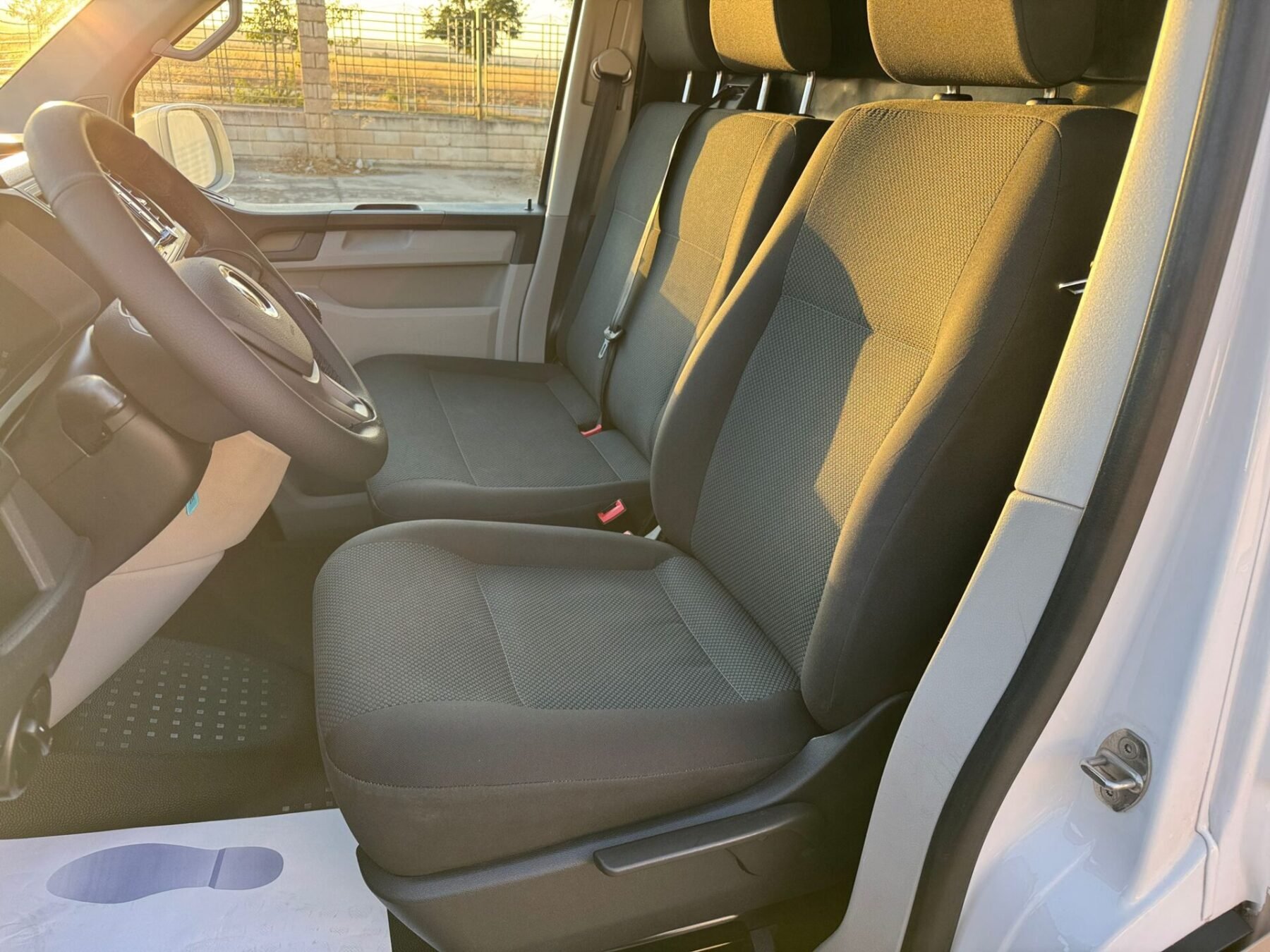 VOLKSWAGEN TRANSPORTER T6 2.0 TDI 100 CV