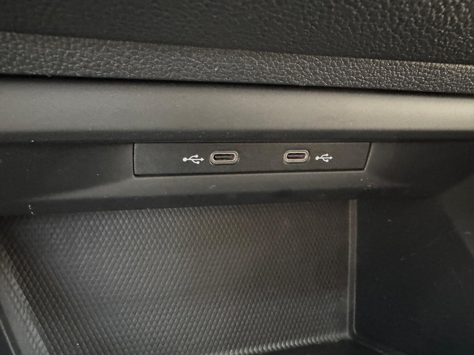 VOLKSWAGEN Golf 8  2.O TDI 115 CV