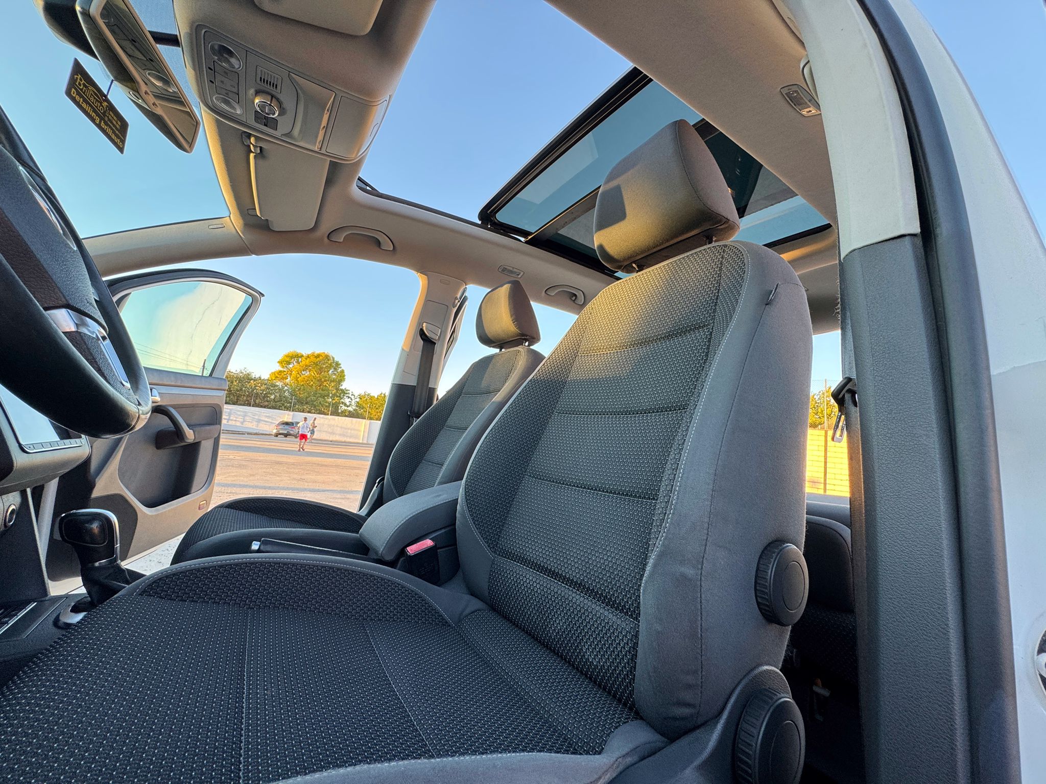 VOLKSWAGEN TOURAN ADVANCE 7 PLAZAS 2.0 TDI 140 CV DSG 