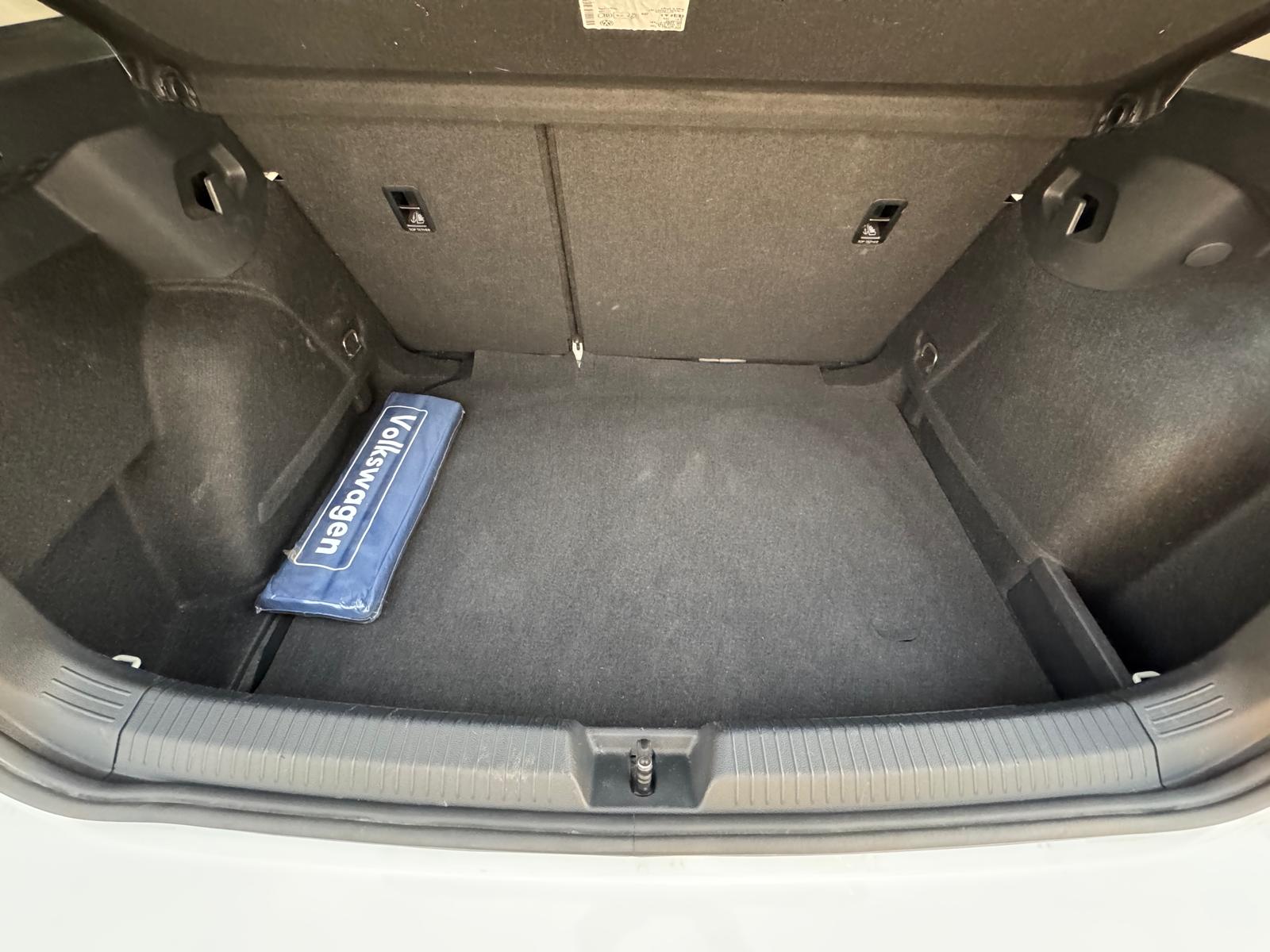 VOLKSWAGEN Golf 8  2.O TDI 115 CV