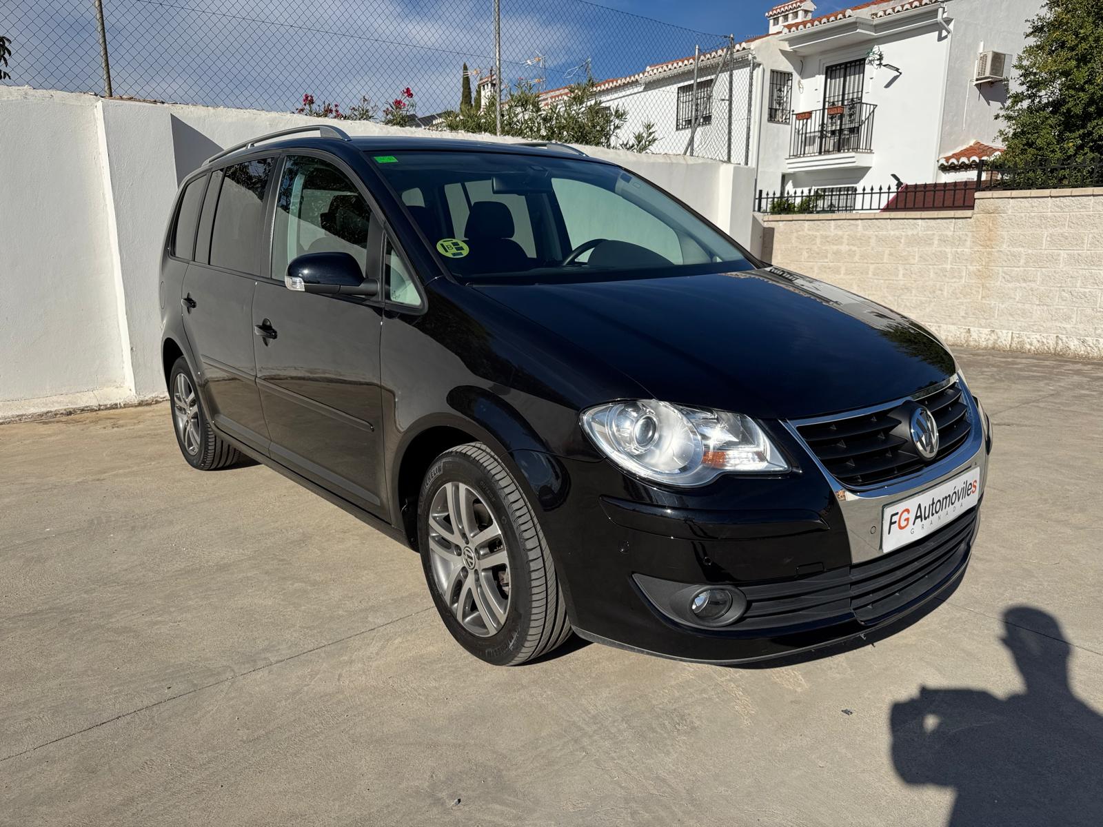 VOLKSWAGEN TOURAN TRAVELLER 2.0 TDI 140 CV 5 PLAZAS