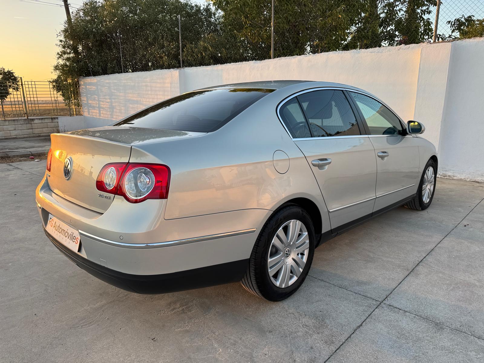 VOLKSWAGEN Passat HIGHLINE 2.0 TDI 170 CV 