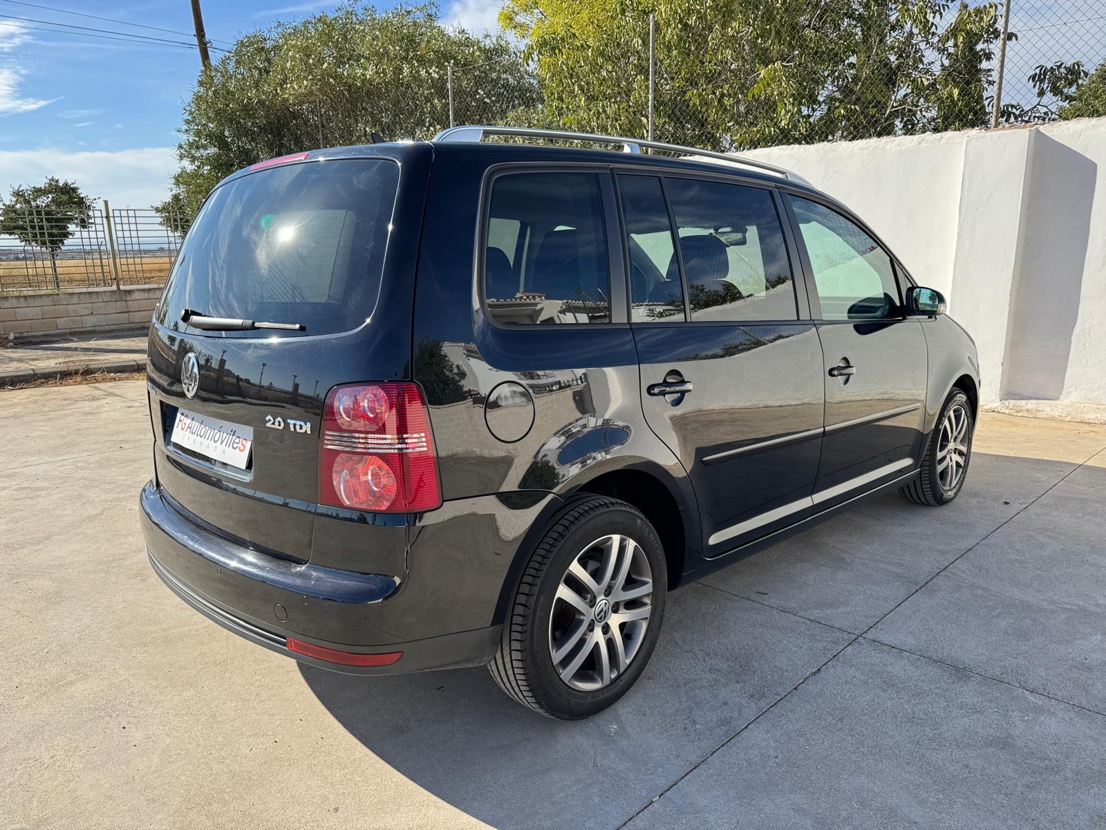 VOLKSWAGEN TOURAN TRAVELLER 2.0 TDI 140 CV 5 PLAZAS