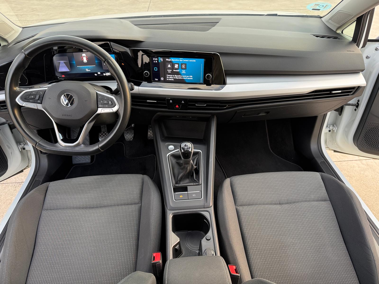 VOLKSWAGEN Golf 8  2.O TDI 115 CV