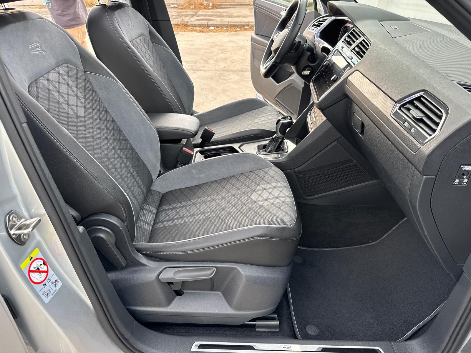 VOLKSWAGEN TIGUAN R-LINE 2.0 TDI 150 CV DSG7