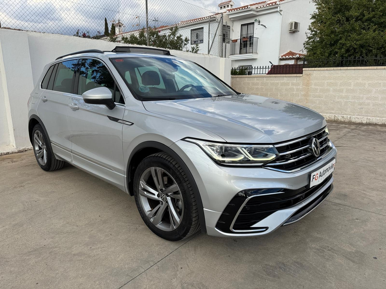 VOLKSWAGEN TIGUAN R-LINE 2.0 TDI 150 CV DSG7