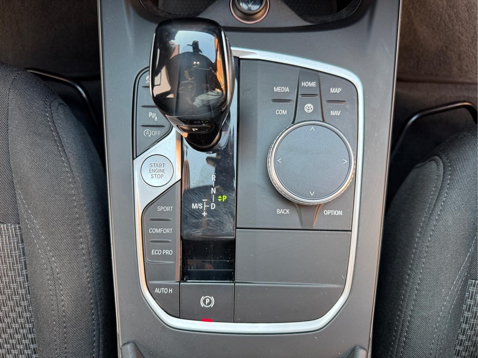 BMW Serie 1 118d 150 CV BUSINESS AUTOMÁTICO