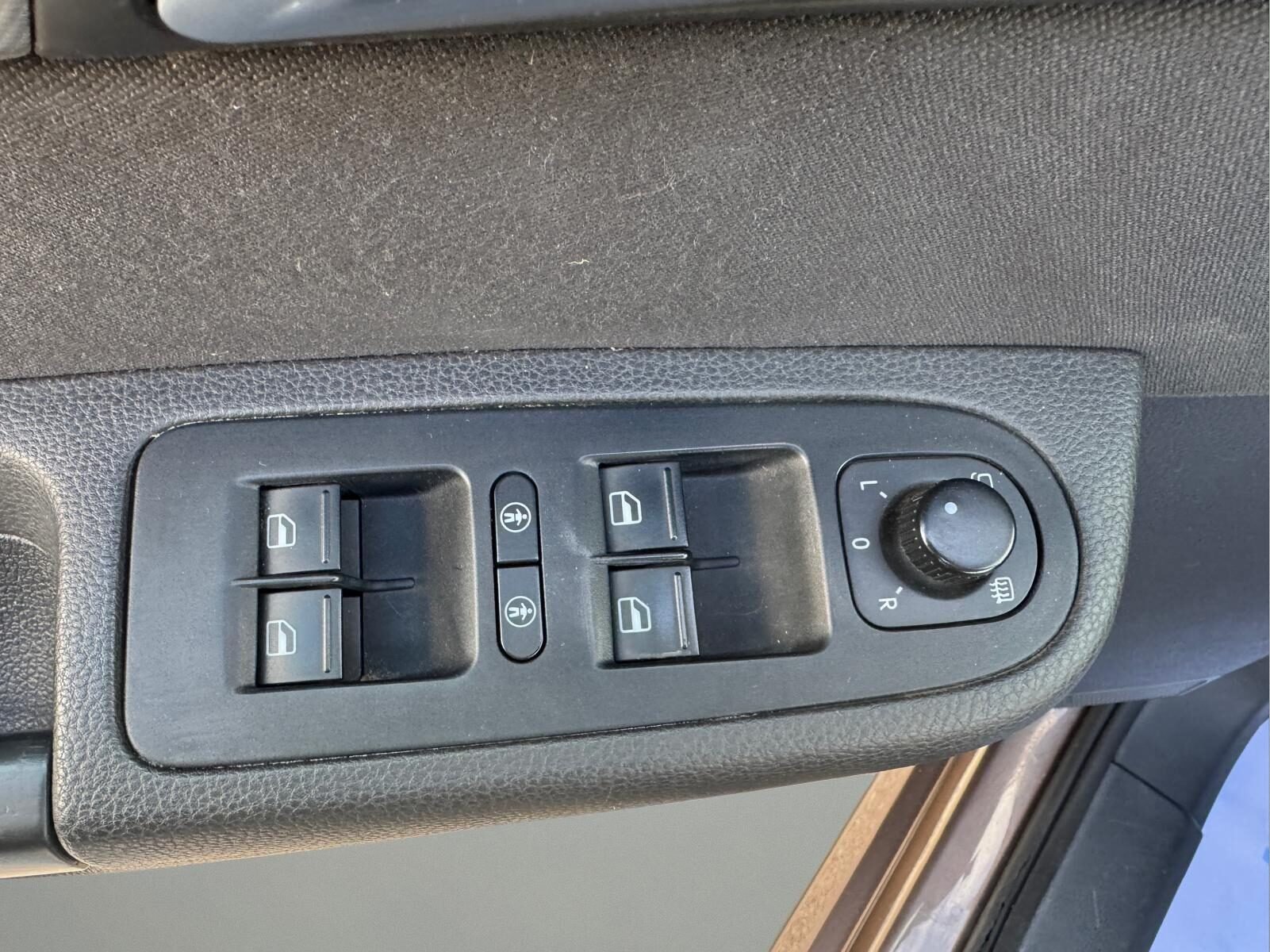 VOLKSWAGEN SHARAN ADVANCE BMT 7 PLAZAS 2.0 TDI 140 CV