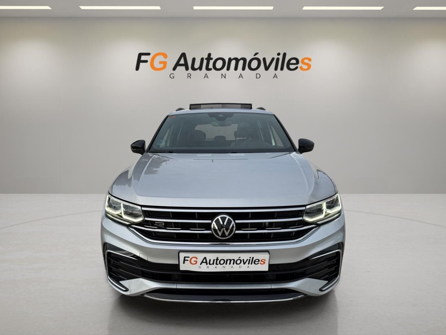 VOLKSWAGEN TIGUAN R-LINE 2.0 TDI 150 CV DSG7