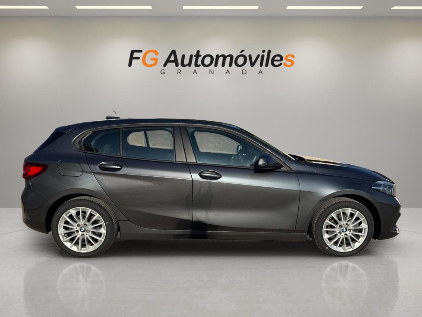 BMW Serie 1 118d 150 CV BUSINESS AUTOMÁTICO