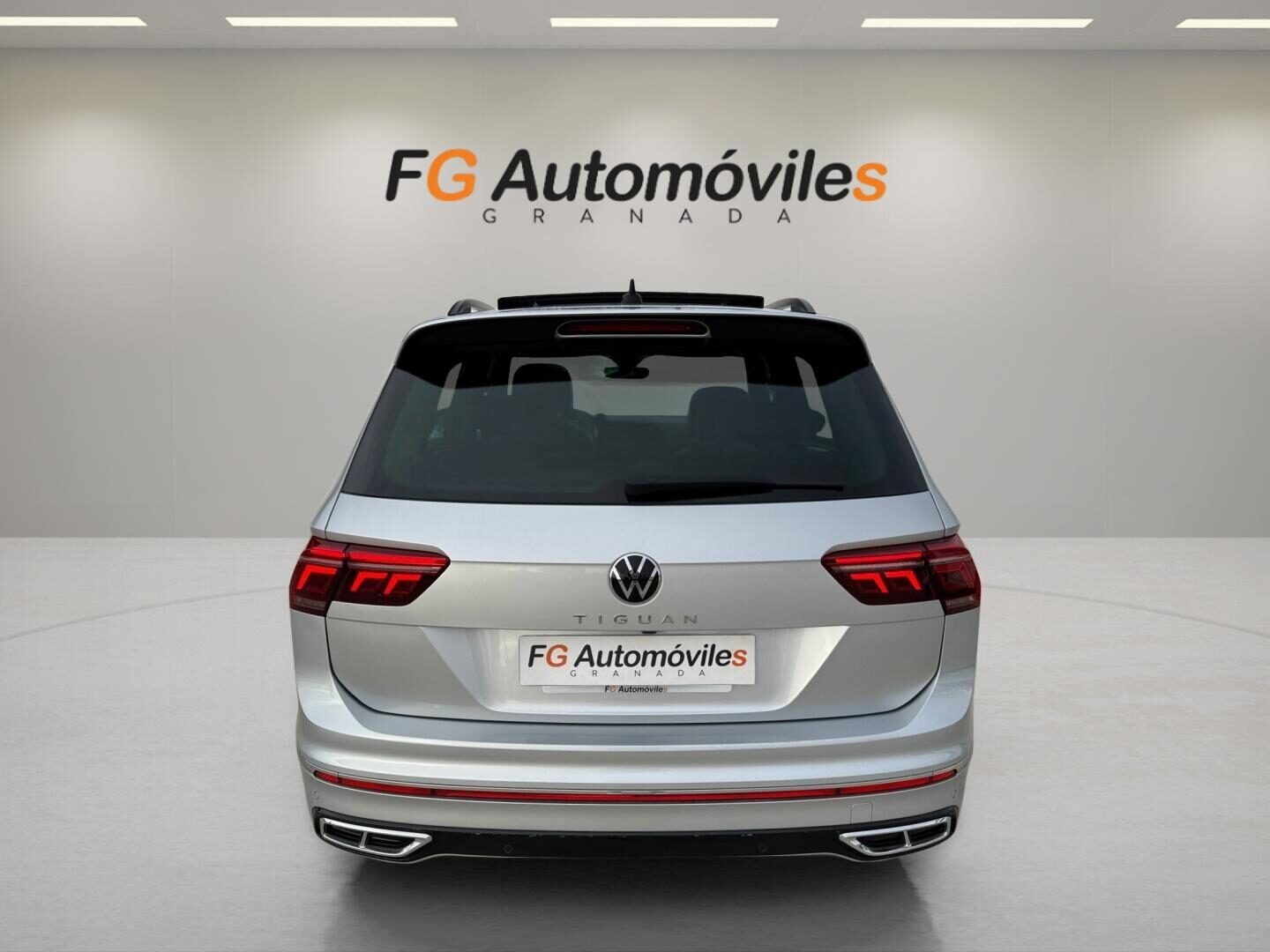 VOLKSWAGEN TIGUAN R-LINE 2.0 TDI 150 CV DSG7