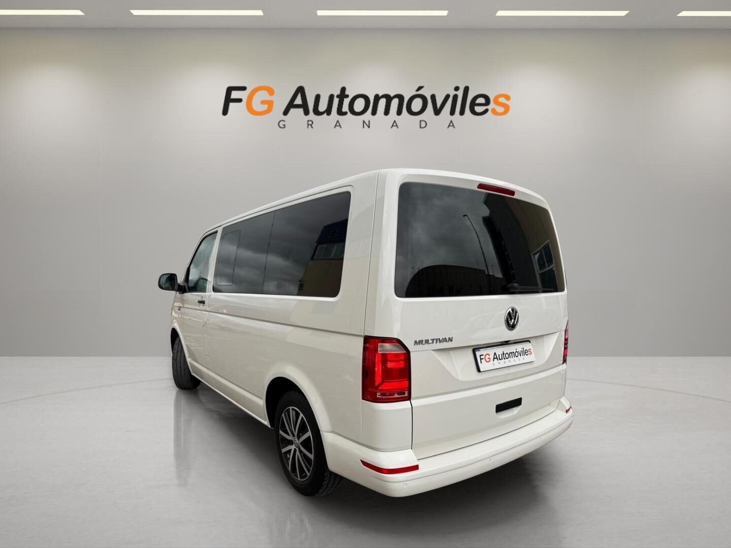 VOLKSWAGEN MULTIVAN TRENDLINE 7 PLAZAS 2.0 TDI 150 CV