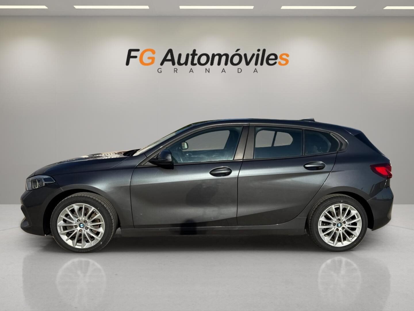 BMW Serie 1 118d 150 CV BUSINESS AUTOMÁTICO
