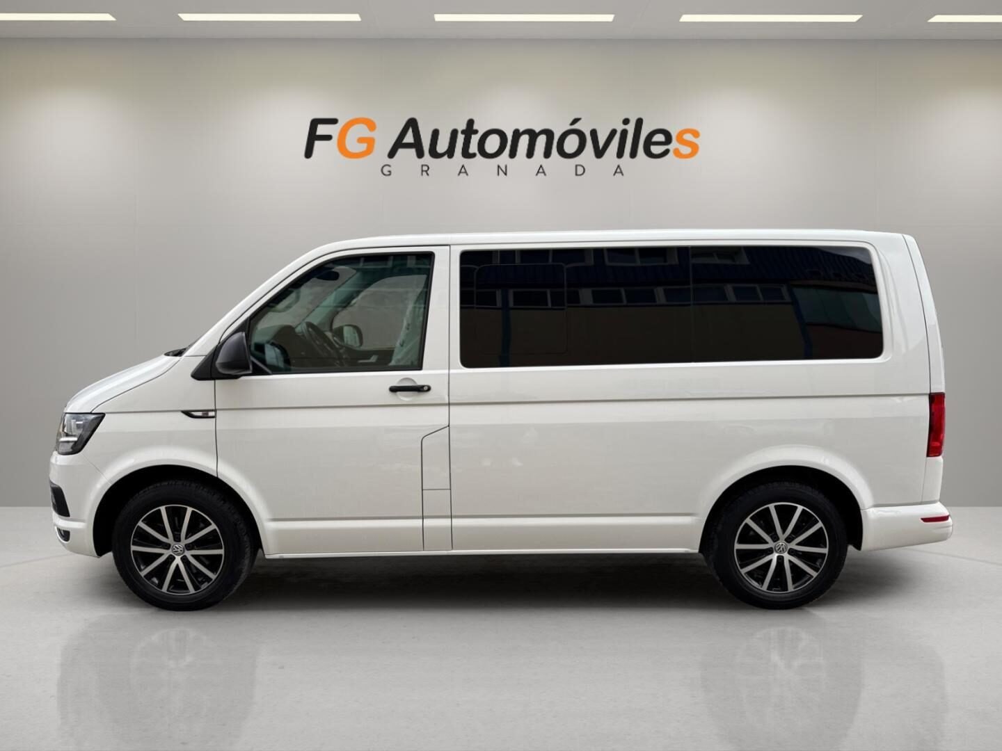 VOLKSWAGEN MULTIVAN TRENDLINE 7 PLAZAS 2.0 TDI 150 CV