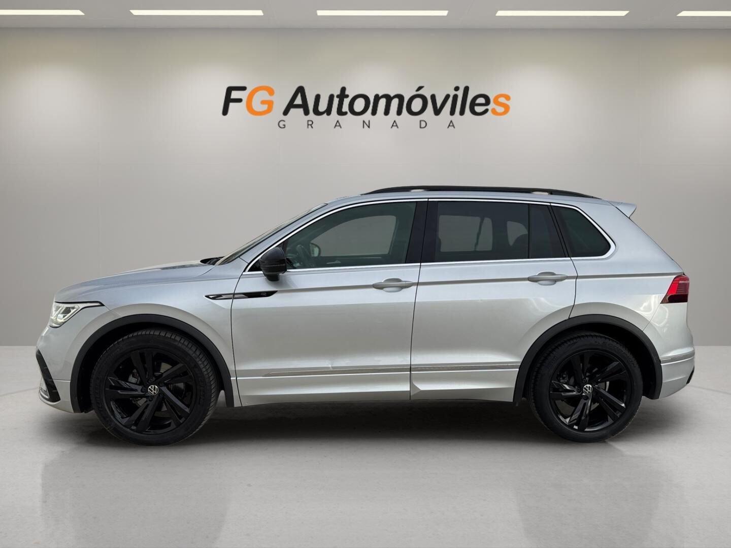 VOLKSWAGEN TIGUAN R-LINE 2.0 TDI 150 CV DSG7