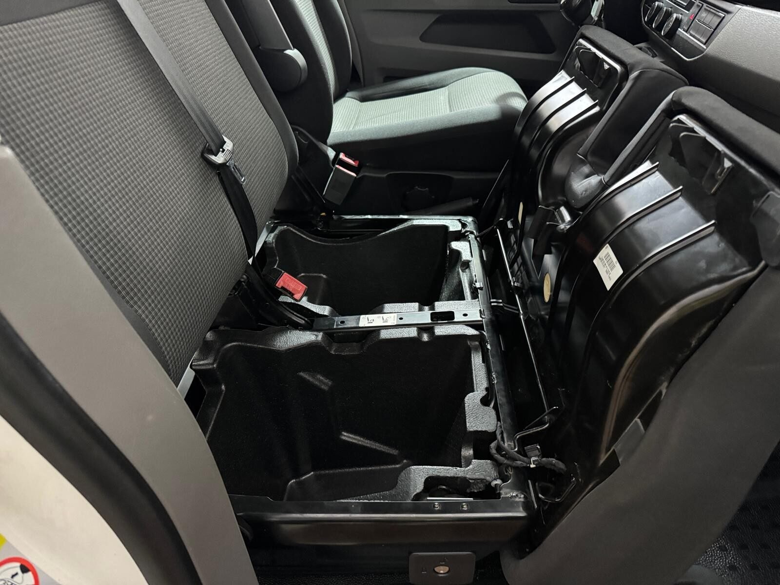 VOLKSWAGEN TRANSPORTER T6.1 2.0 TDI 110 CV 9 PLAZAS