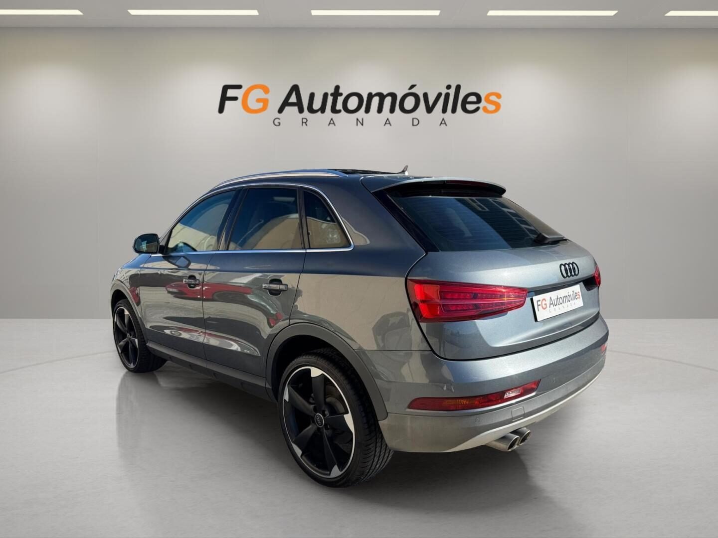 AUDI Q3 DESIGN 2.0 TDI 150 CV