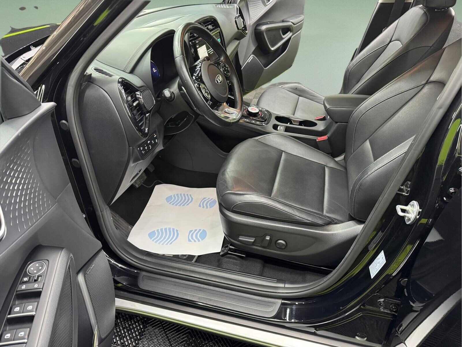 KIA e-SOUL Eléctrico 204cv 150kWh Emotion Long Range