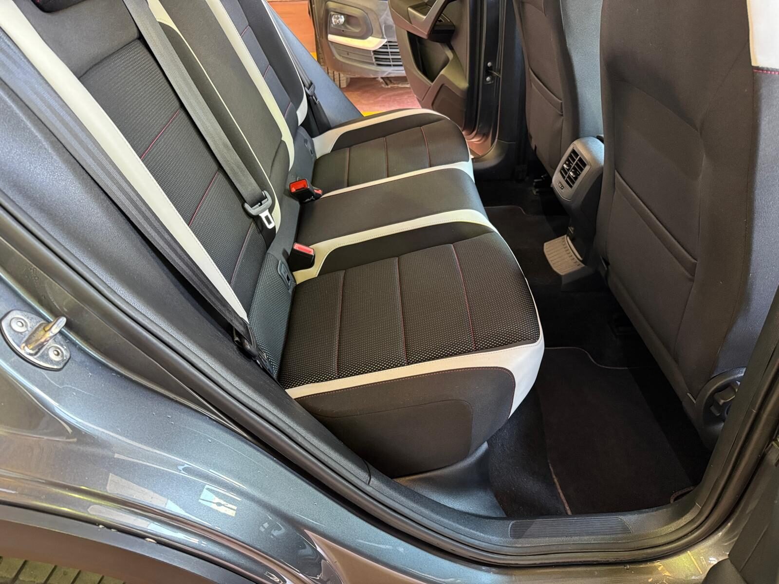 VOLKSWAGEN T-ROC SPORT 2.0 TDI 150 CV DSG7