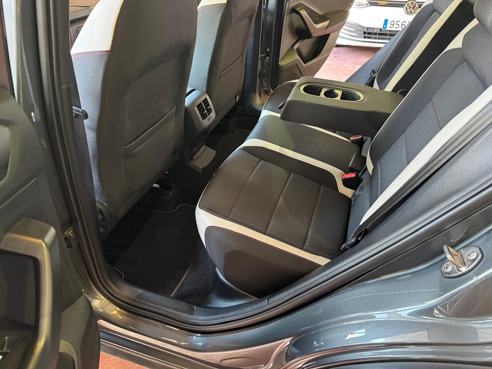 VOLKSWAGEN T-ROC SPORT 2.0 TDI 150 CV DSG7