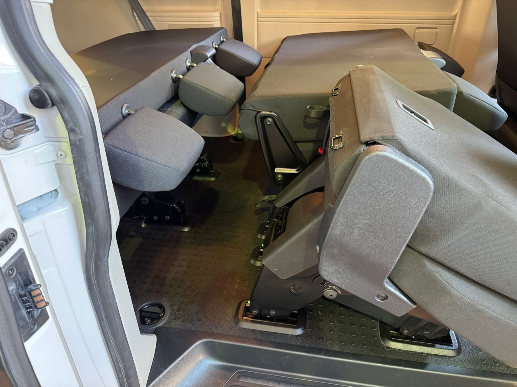 VOLKSWAGEN T6 CARAVELLE TRENDLINE 8 PLAZAS 2.0 TDI 150 CV