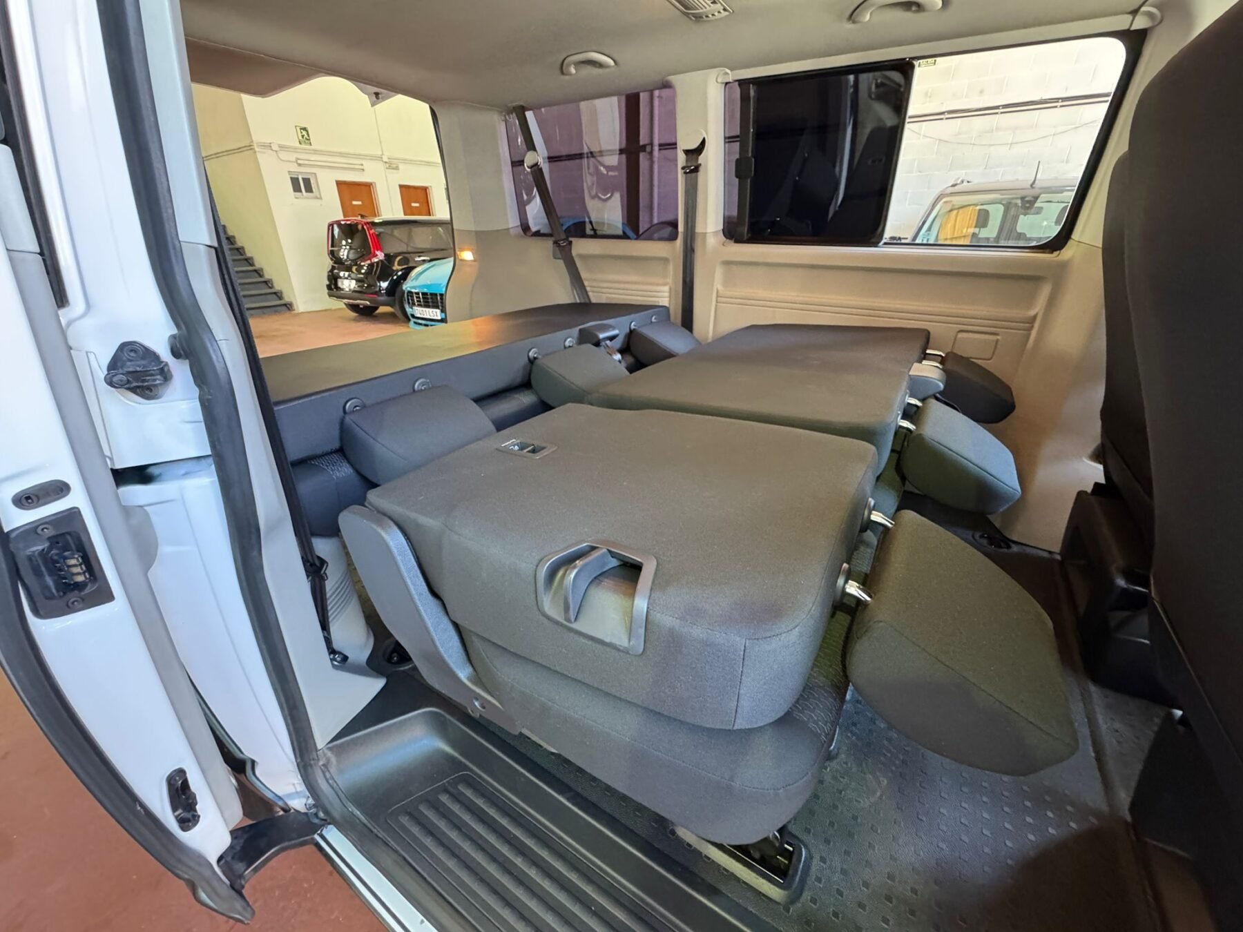 VOLKSWAGEN T6 CARAVELLE TRENDLINE 8 PLAZAS 2.0 TDI 150 CV