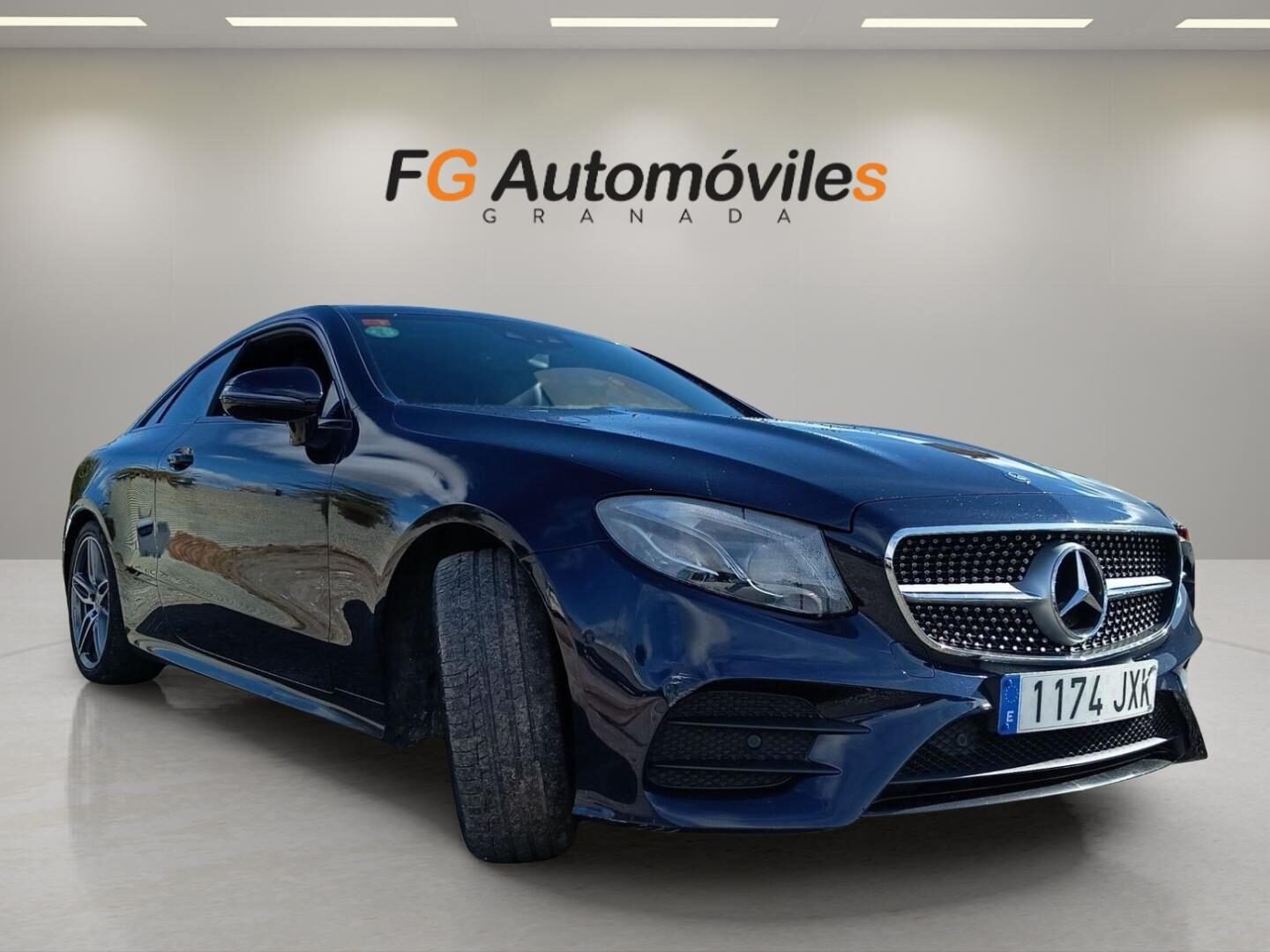 MERCEDES-BENZ CLASE E COUPÉ AMG LINE E220D 195 CV 