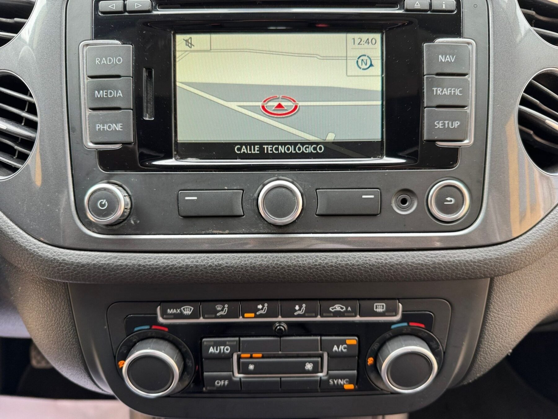 VOLKSWAGEN TIGUAN ADVANCE BMT 4X2 2.0 TDI 140 CV