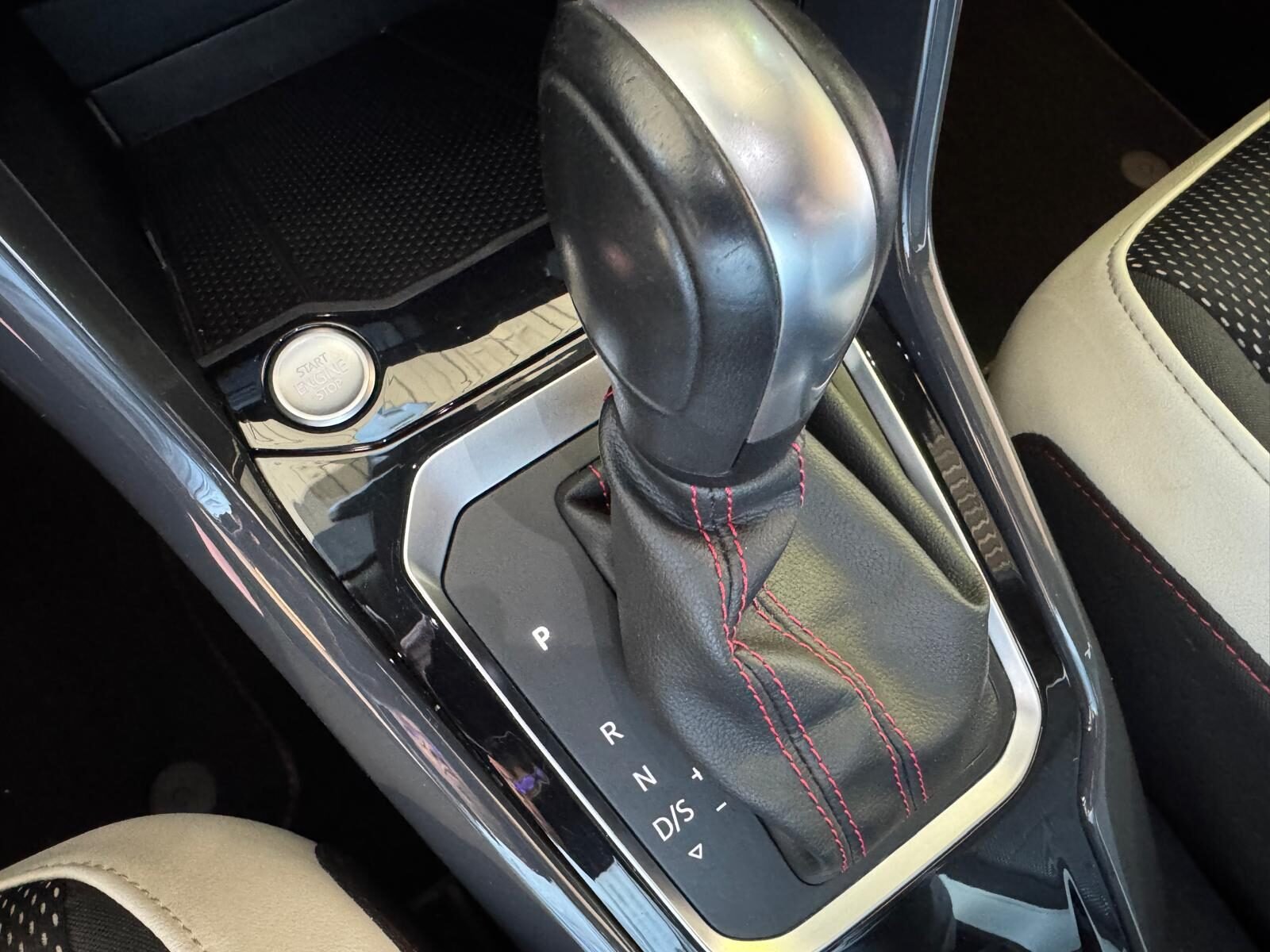 VOLKSWAGEN T-ROC SPORT 2.0 TDI 150 CV DSG7