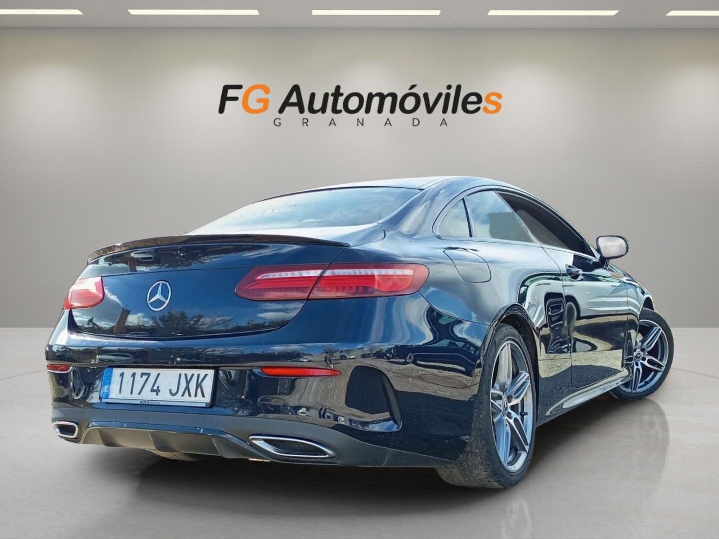 MERCEDES-BENZ CLASE E COUPÉ AMG LINE E220D 195 CV 