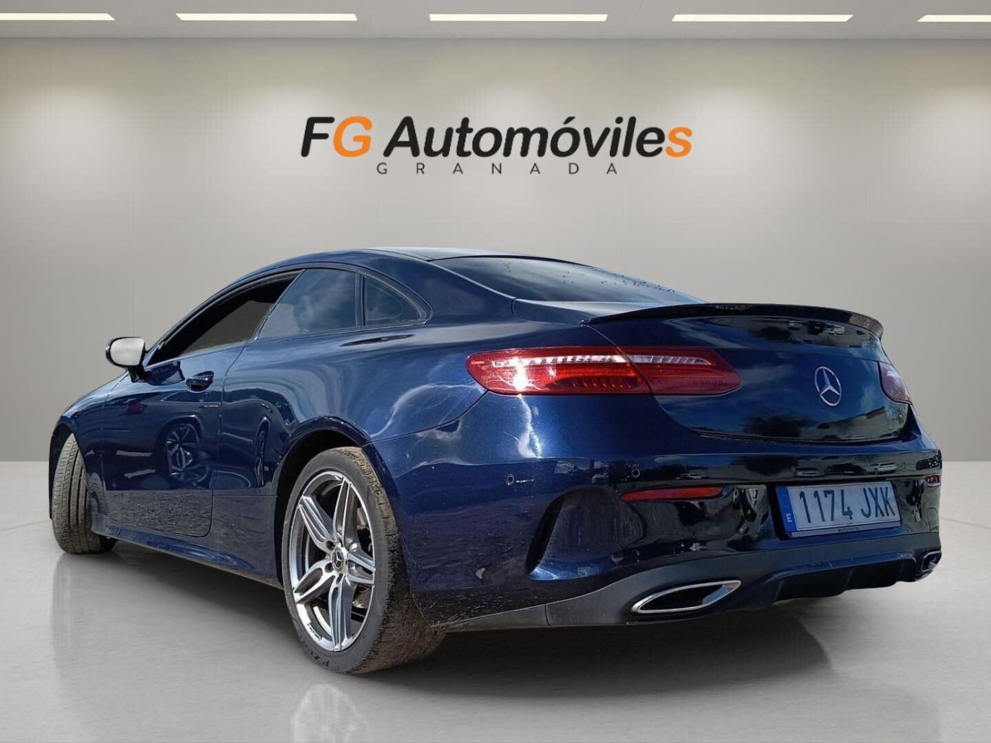 MERCEDES-BENZ CLASE E COUPÉ AMG LINE E220D 195 CV 