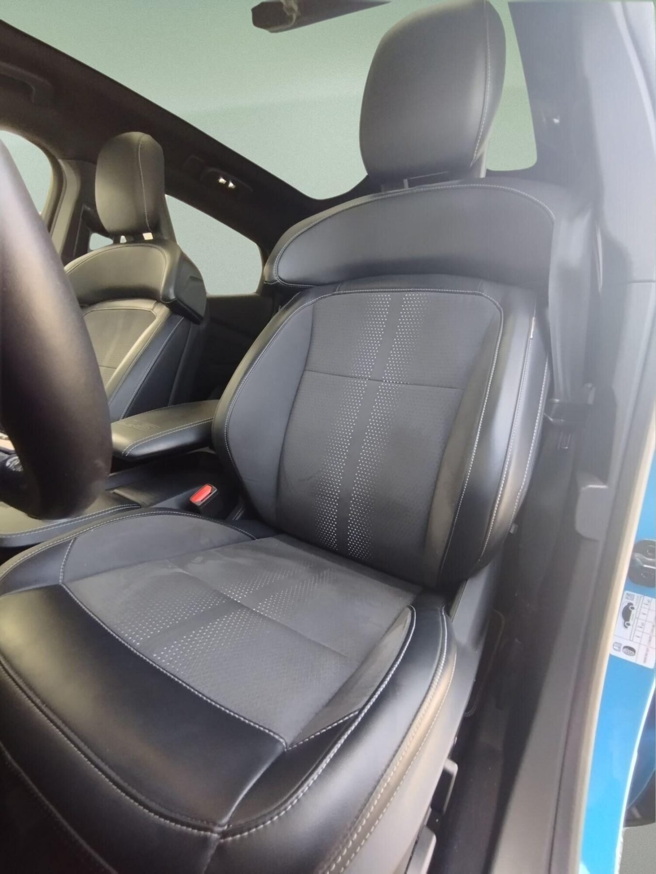 FORD Mustang MACH-E GT AWD · 358 kW (487 CV)