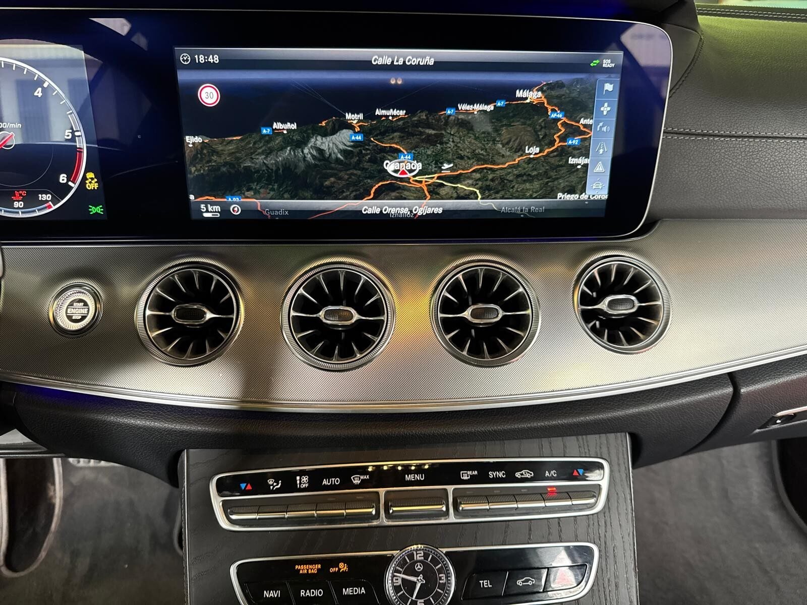 MERCEDES-BENZ CLASE E COUPÉ AMG LINE E220D 195 CV 