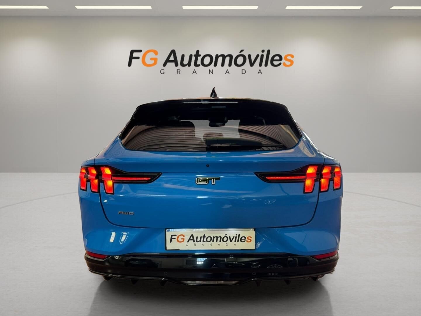 FORD Mustang MACH-E GT AWD · 358 kW (487 CV)