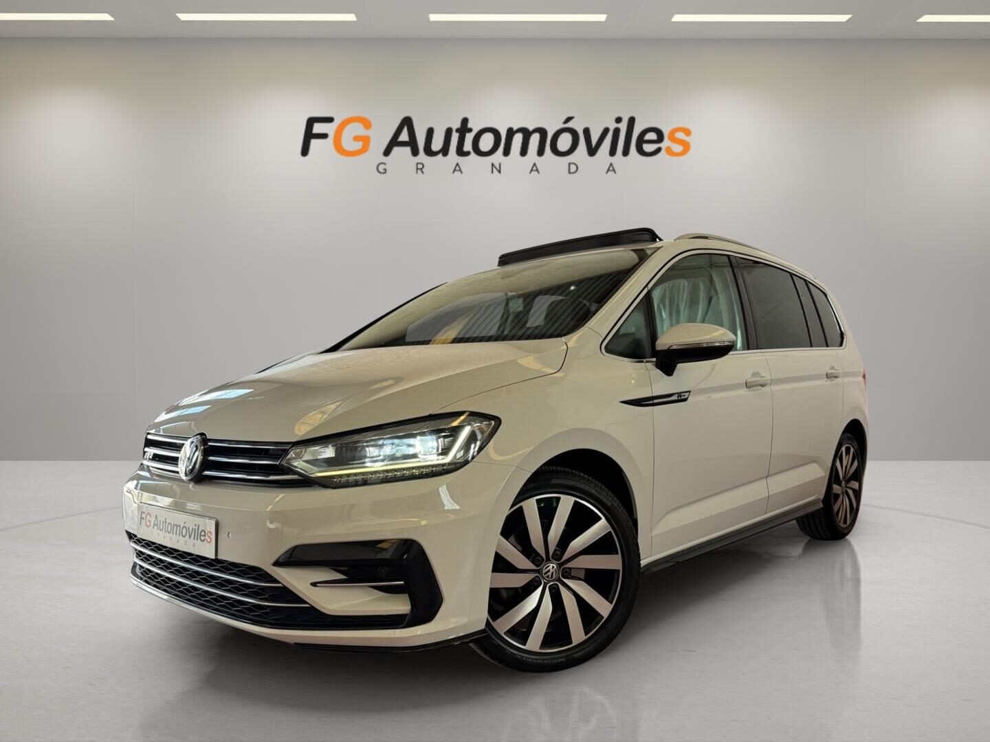 VOLKSWAGEN TOURAN 7 PLAZAS R-LINE 2.0 TDI 150 CV 