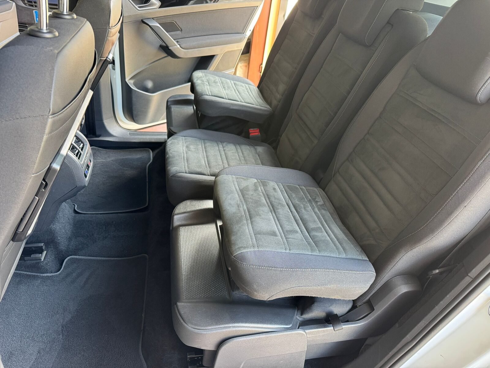 VOLKSWAGEN TOURAN 7 PLAZAS R-LINE 2.0 TDI 150 CV 