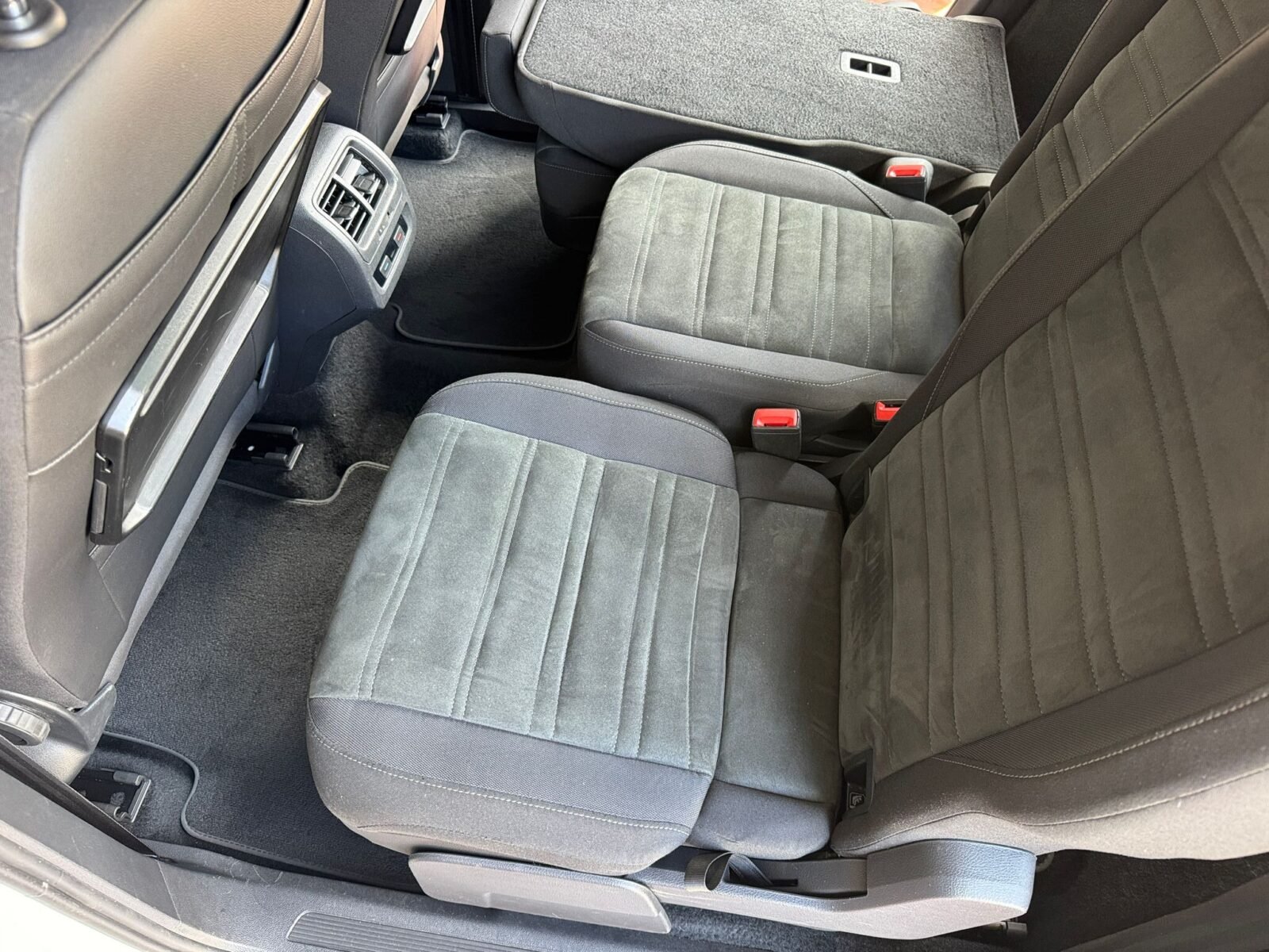 VOLKSWAGEN TOURAN 7 PLAZAS R-LINE 2.0 TDI 150 CV 
