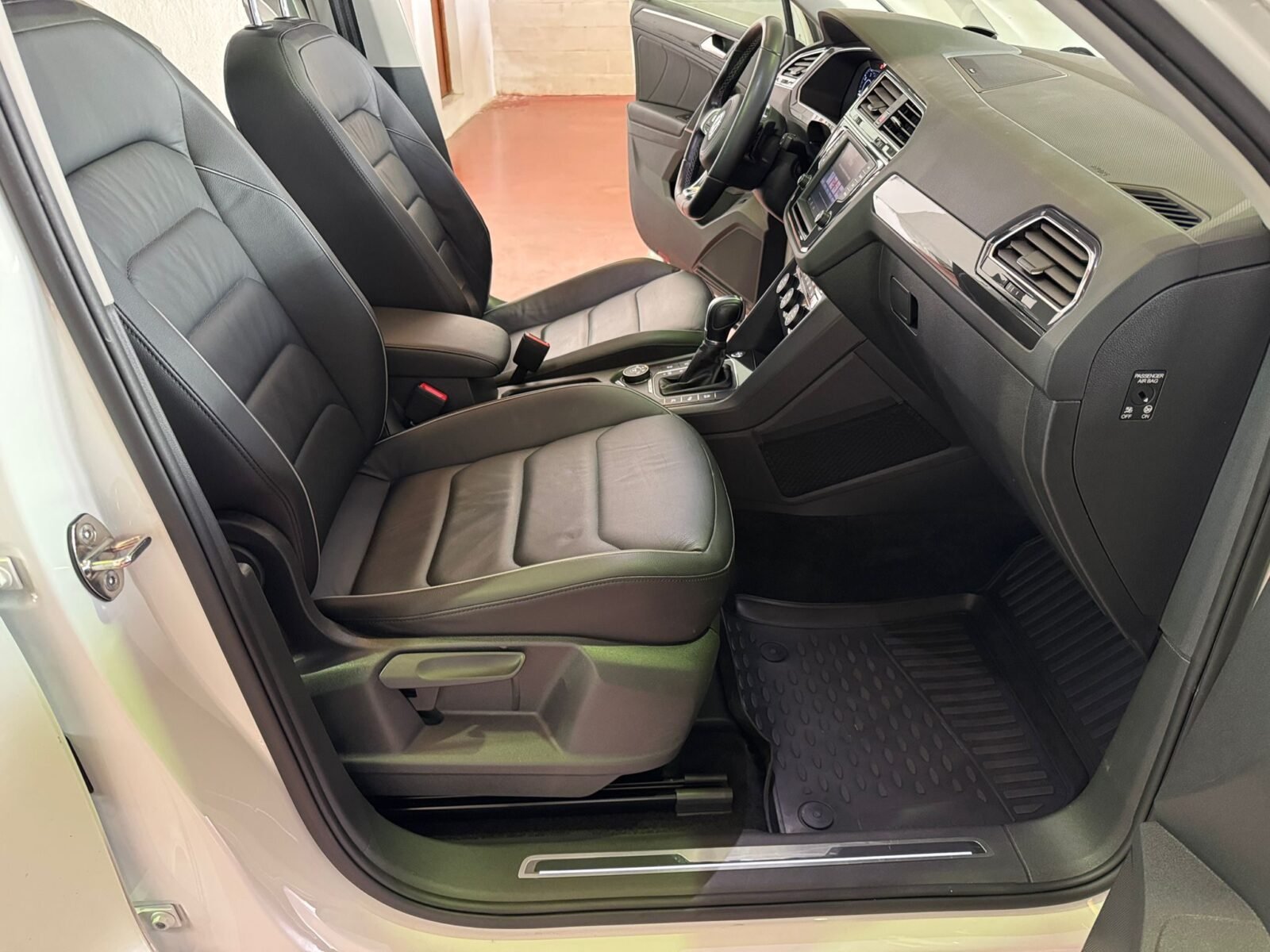 VOLKSWAGEN TIGUAN R-LINE 4Motion 2.0 TDI 190 CV DSG7