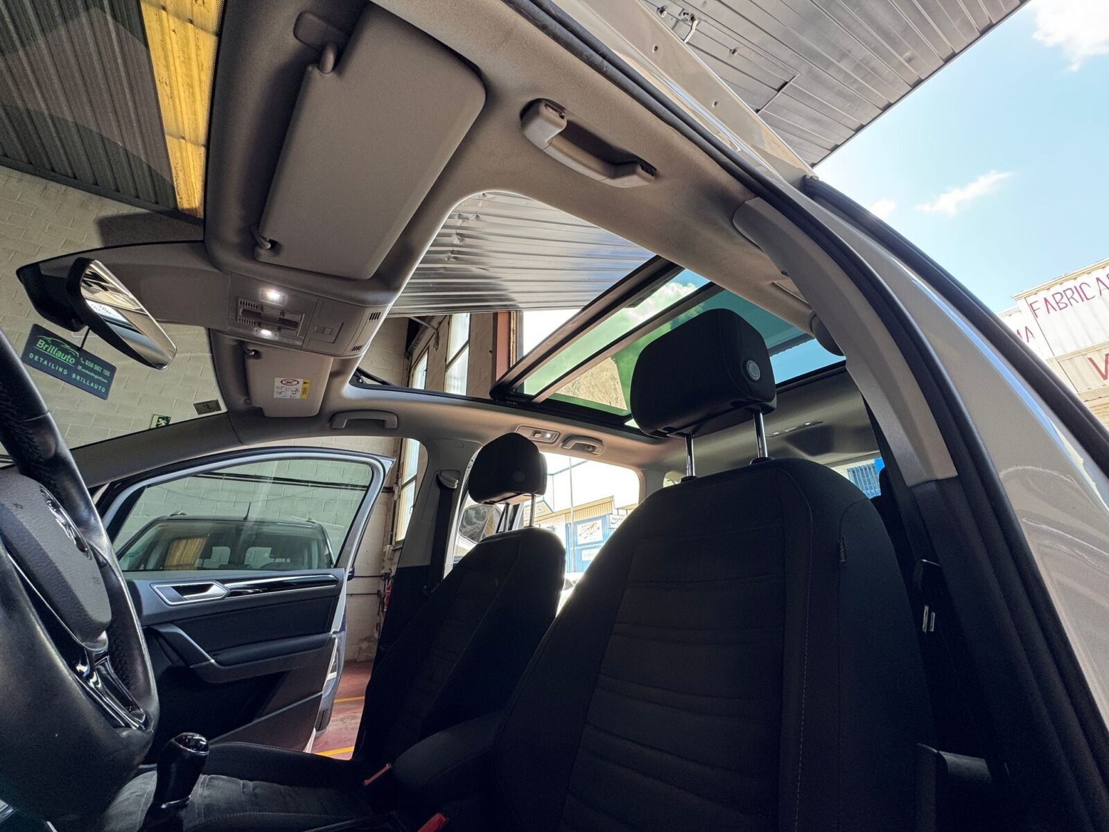VOLKSWAGEN TOURAN 7 PLAZAS R-LINE 2.0 TDI 150 CV 