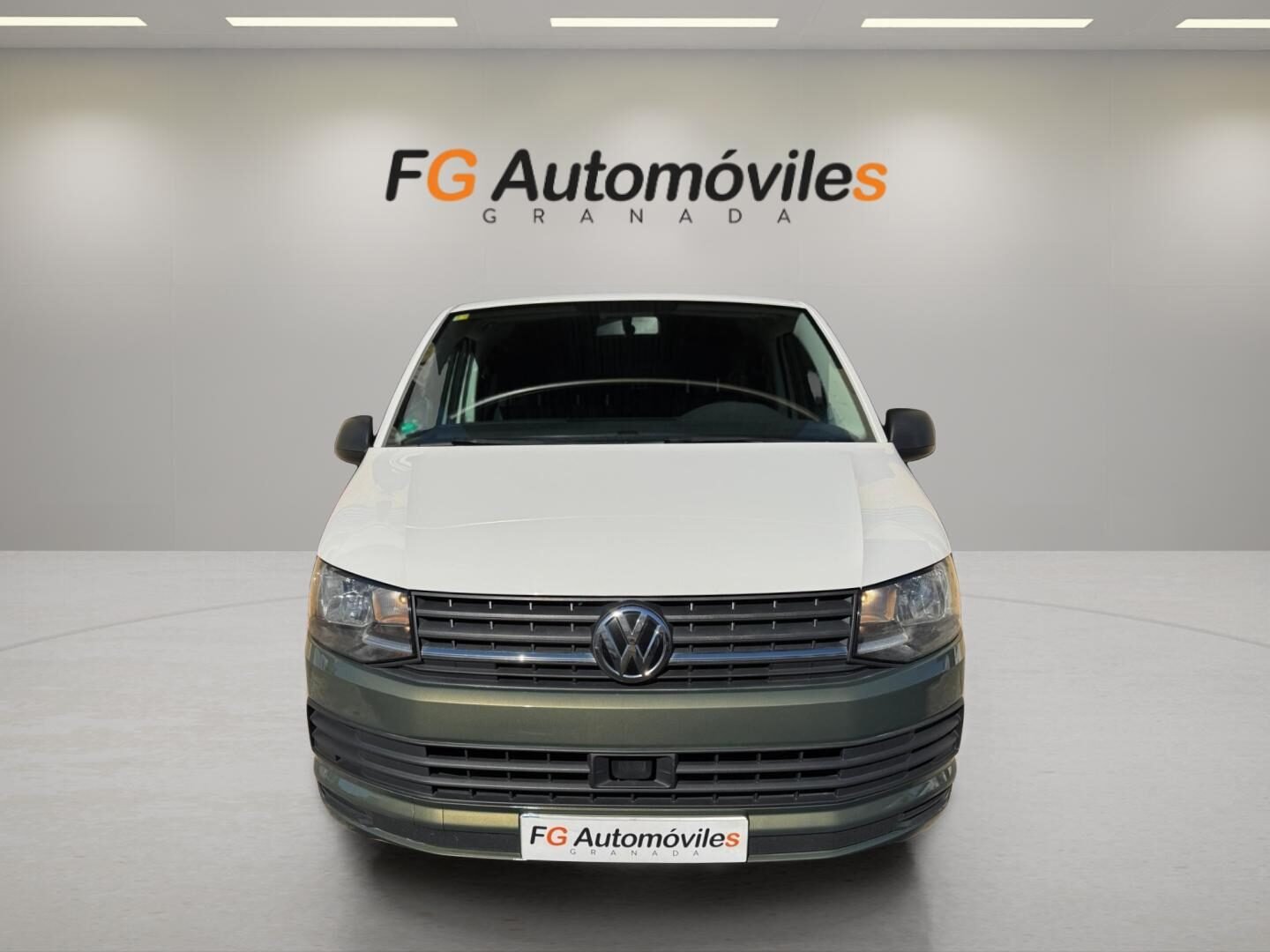VOLKSWAGEN TRANSPORTER T6 CAJA LARGA 2.0 TDI 102 CV