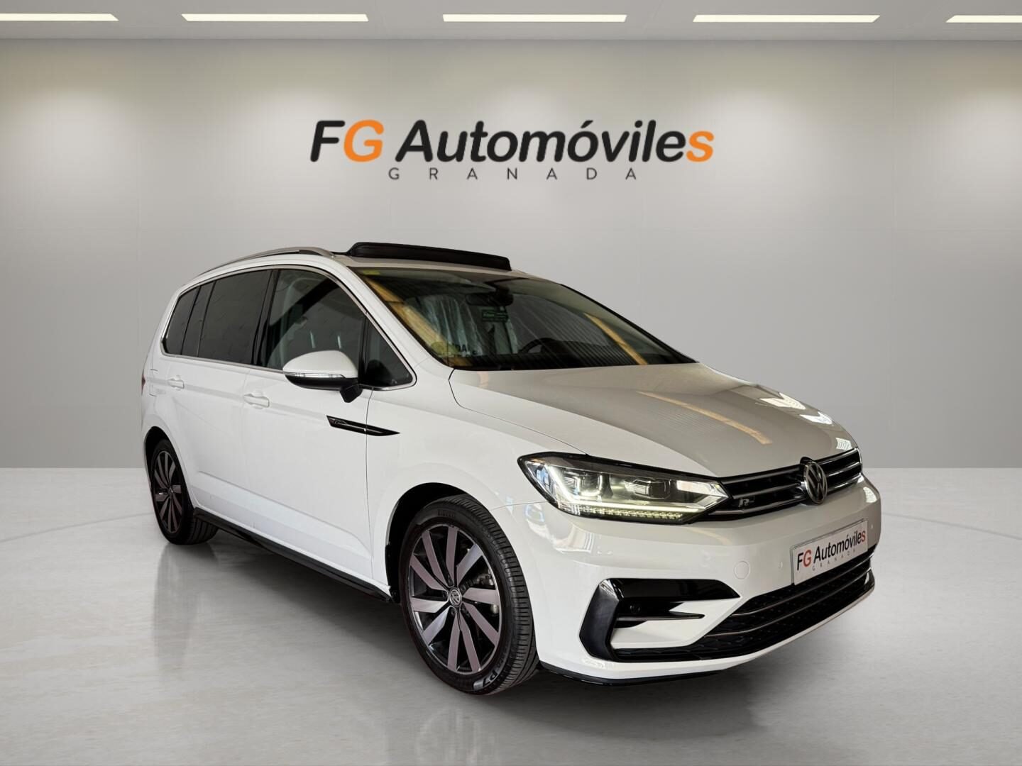 VOLKSWAGEN TOURAN 7 PLAZAS R-LINE 2.0 TDI 150 CV 
