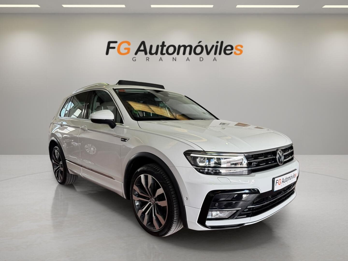 VOLKSWAGEN TIGUAN R-LINE 4Motion 2.0 TDI 190 CV DSG7