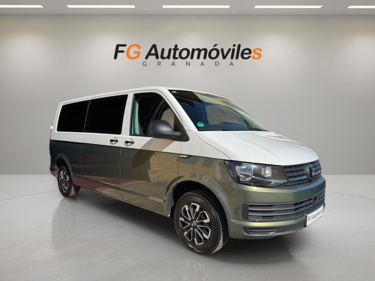 VOLKSWAGEN TRANSPORTER T6 CAJA LARGA 2.0 TDI 102 CV