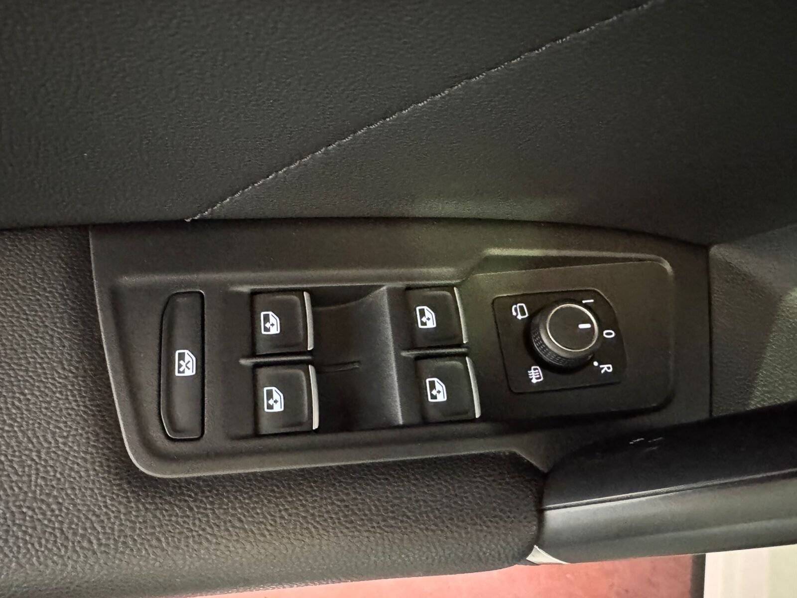 VOLKSWAGEN TIGUAN R-LINE 4Motion 2.0 TDI 190 CV DSG7