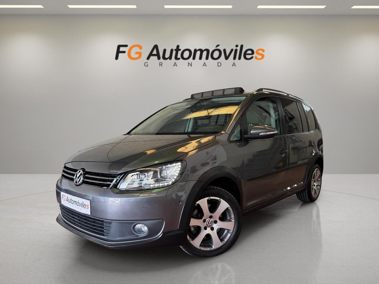 VOLKSWAGEN TOURAN CROSS 7 PLAZAS 2.0 TDI 140 CV DSG