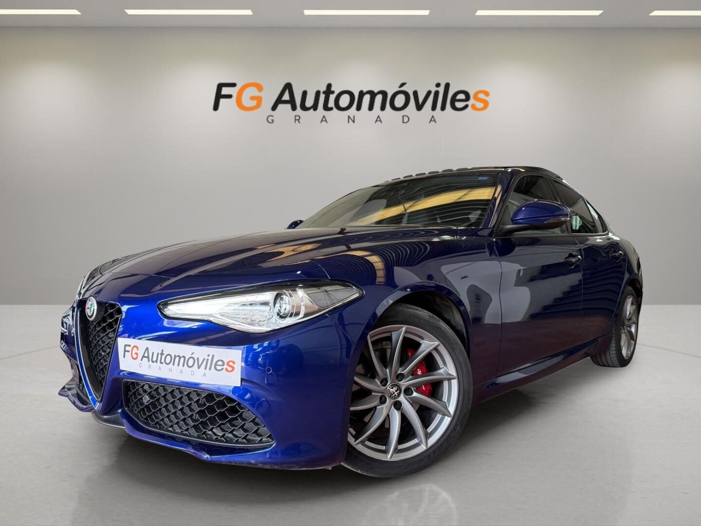 ALFA ROMEO GIULIA SPRINT RWD 2.0 TURBO 200 CV Automático